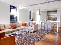 Cheval Three Quays - Tower View Deluxe 3-Bedroom Image 15