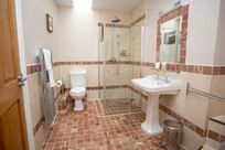 Upstairs bathroom at Decoy Country Cottages