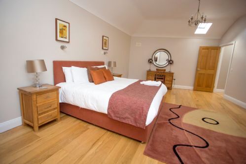 Super King  bedroom  at Decoy Country Cottages