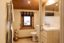 Chalet Morzine - Large Double Room Image 20