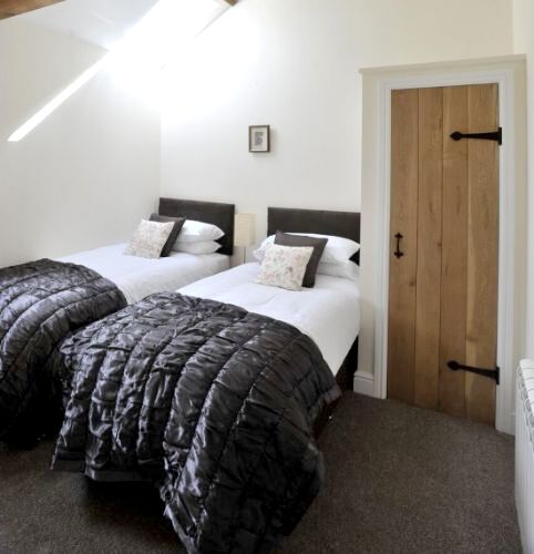 The Old Grainstone - Red Hall Cottages Image 5