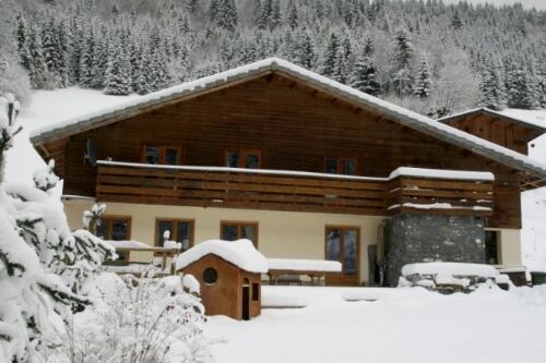 Chalet Morzine - Large Double Room Image 2